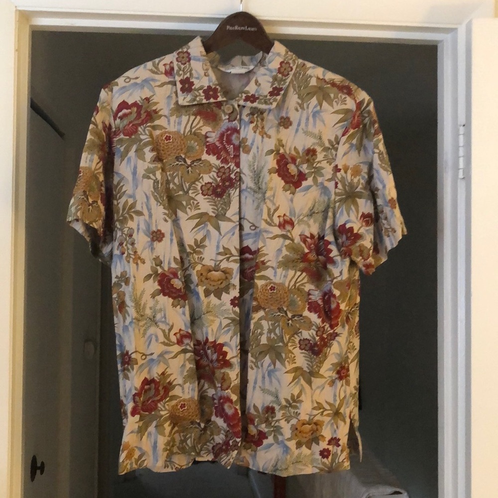 Vintage Short Sleeve Button up with shoulder pads